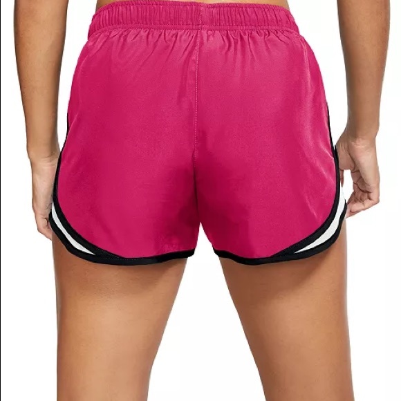 Nike Pink Shorts - Picture 5 of 8